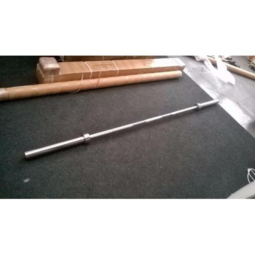 Brand new unused Olympic 7' barbell 20kg with spring collars