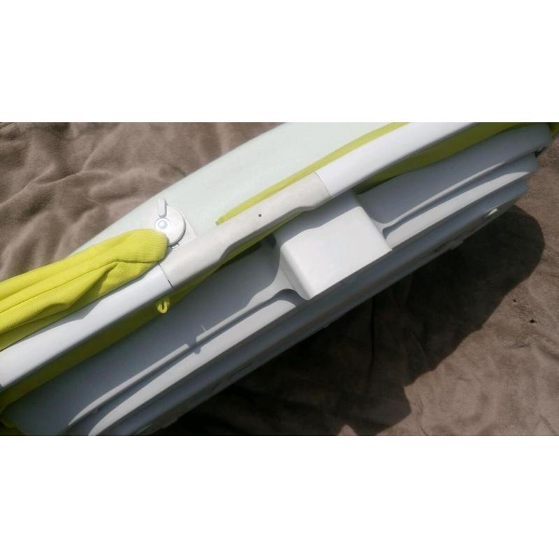 Quinny Foldable Carrycot
