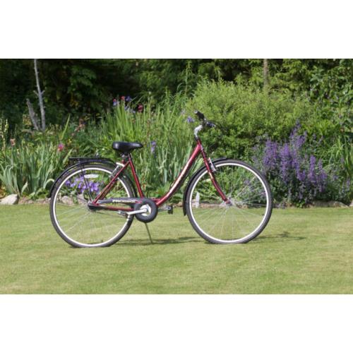 NEW 28" WEEL LADIES STEP-THREW 3 GEAR BICYCLE / BIKE (DUTCH DESIGN )