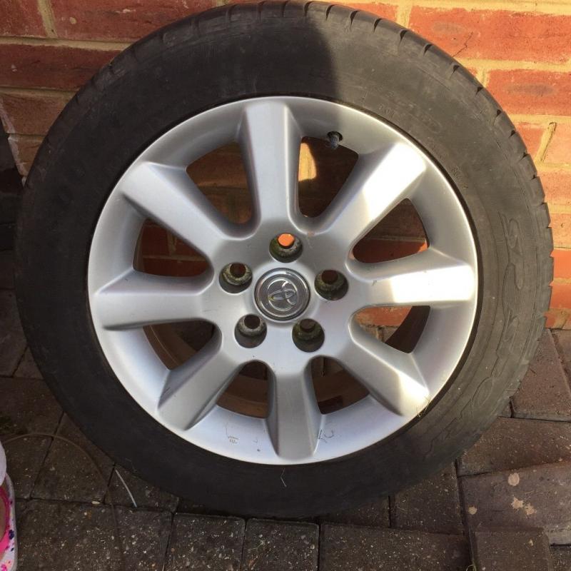 Toyota verso Alloy wheel + Tyre