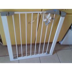LINDAM STAIR SAFETY BABY GATE