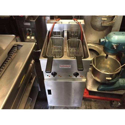 CATERING COMMERCIAL TWIN TANK VALENTINE V2200 FRYER CATERING KEBAB CHICKEN CATERING CAFE SHOP BAR