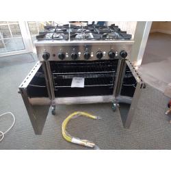 Burco Titan RG90NG Six Burner Oven Range. Natural gas hob and oven.