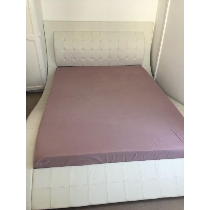 KING SIZE FAUX WHITE LEATHER BED