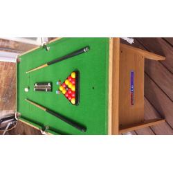 4ft 6in snooker/ pool table
