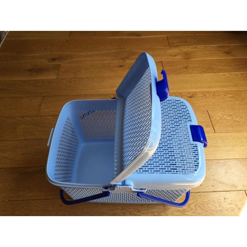 Picnic or pet transport basket