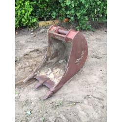 14 tonne digger bucket