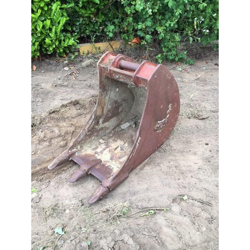 14 tonne digger bucket