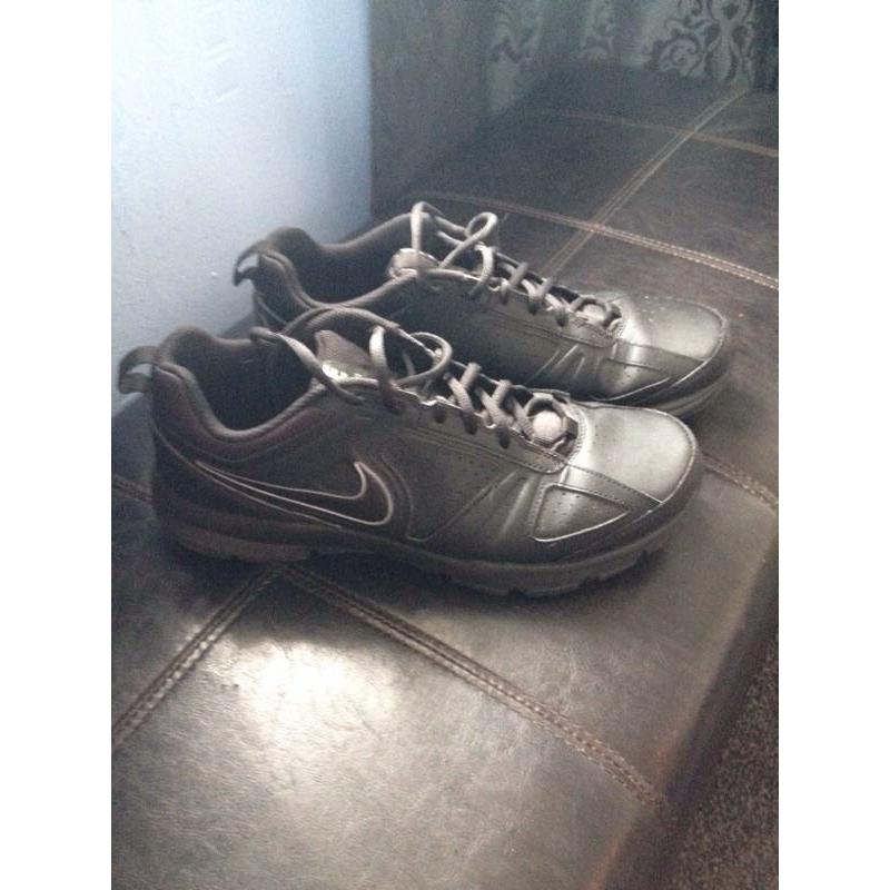 Nike trainers size 10