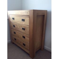 Solid Oak 4 Drawer Chest of Drawers