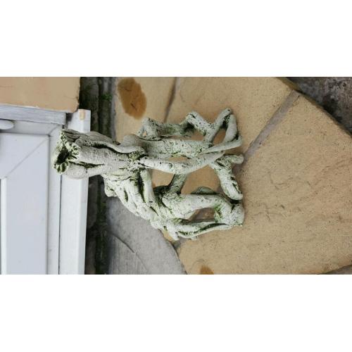 Fish tank accessories