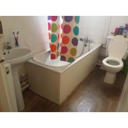 DOUBLE ROOM FOR SINGLE PRICE!! COME TO BOOK TODAY!