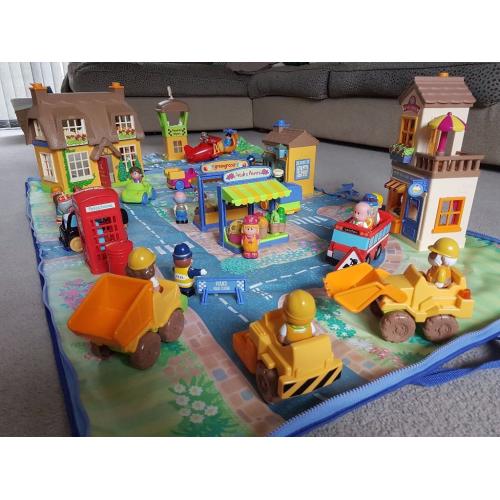 ELC Happyland Village and Playmat/CarryCase - Great for Interactive and Imaginative Play