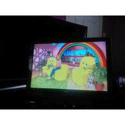 LCD TV 22 INCH FREEVIEV +DVD