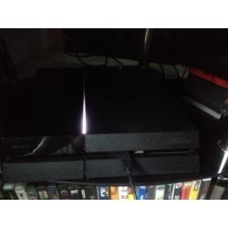 Ps4 500GB boxed + 3games