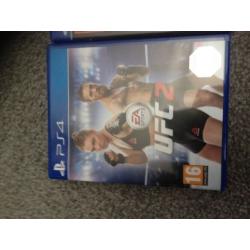 Ps4 500GB boxed + 3games