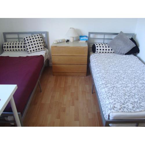 Lovely Twin Room -ROEHAMPTON- (All Bills Included)