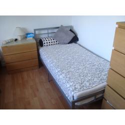 Lovely Twin Room -ROEHAMPTON- (All Bills Included)