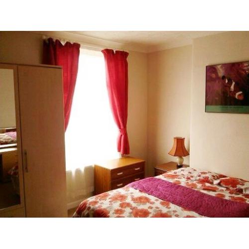 Extremely large smart clean double.No agent fees/tax lovely house close to m'way and shops. v. smart