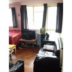 Huge double room with private living room in great location