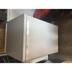 Bosch in very good condition. Deliver locally.