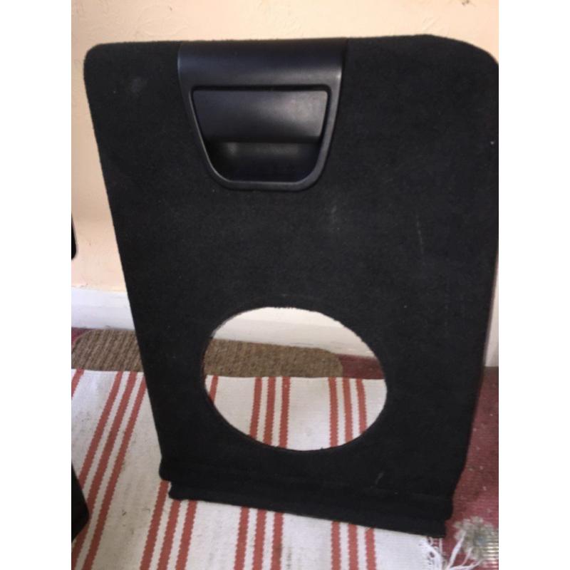 BMW X5 side compartment flap E53