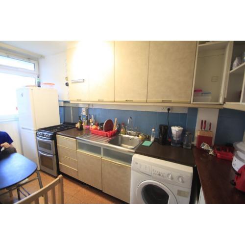 FANTASTIC DOUBLE room PERFECT FOR A COUPLE !! 78K