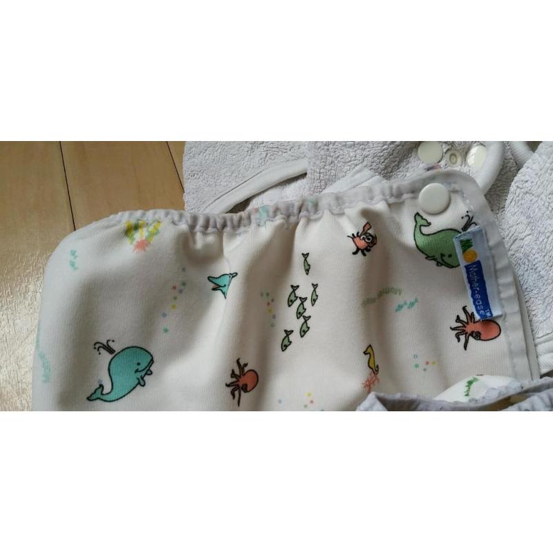 5x Washable nappies plus 2 wraps