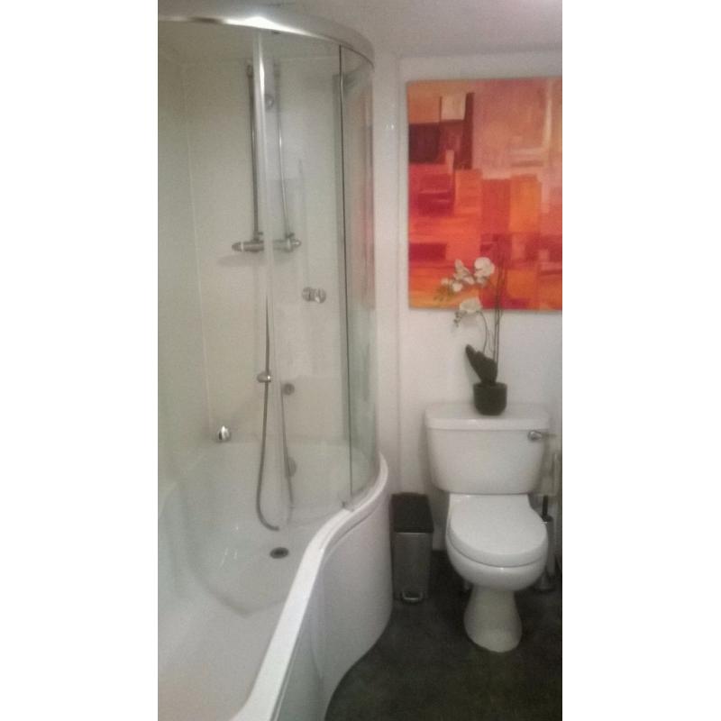 Single room in smart shared Covent Garden flat from 17th to 28th June