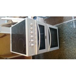 Free Standing Oven with ceramic hob (white)