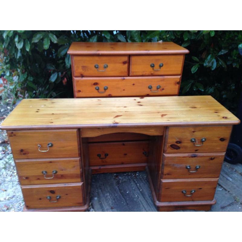 Wooden Dressing Table