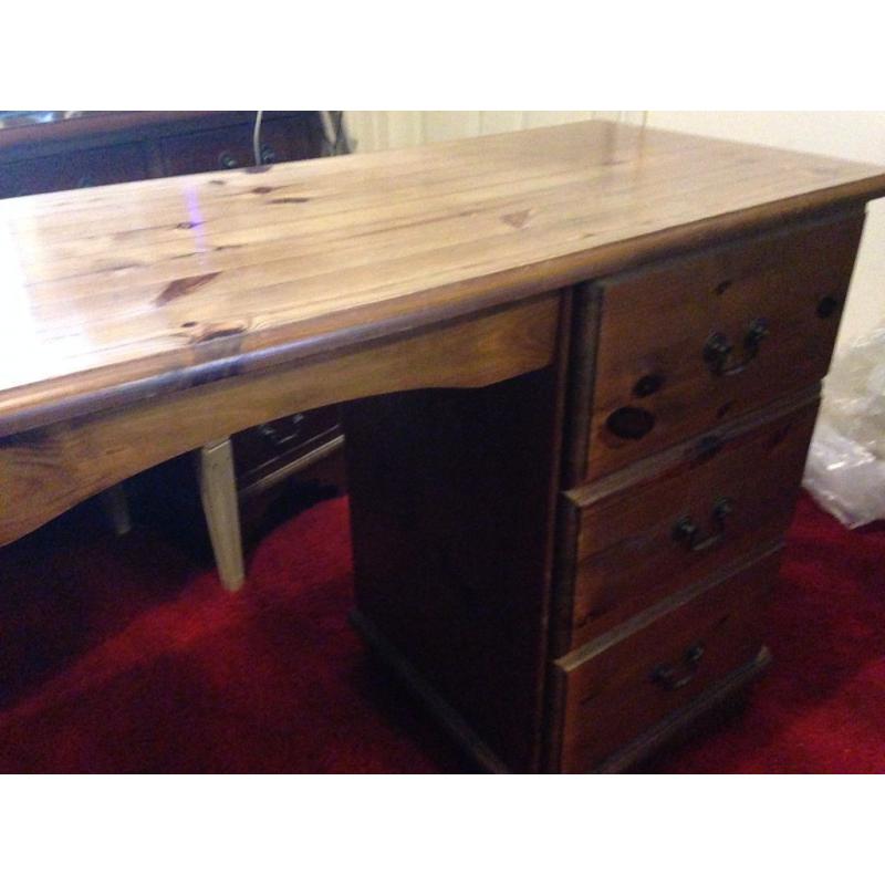 Wooden Dressing Table