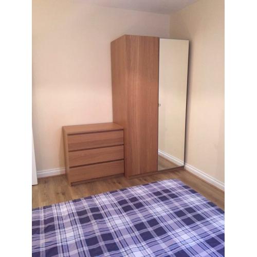 NICE DOUBLE ROOM TO RENT IN STREATHAM COMMON