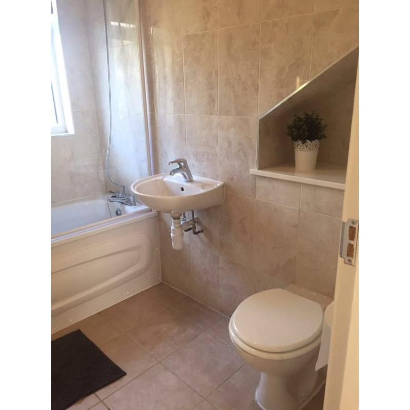 NICE DOUBLE ROOM TO RENT IN STREATHAM COMMON