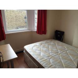 BRIGHT DOUBLE ROOM TO LET @ E13 9DA GREEN STREET ALL BILLS INCLUSIVE AVAILABLE 20 JUNE NEAR TUBE!!!