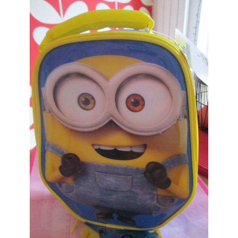 BRAND NEW MINION LUNCH BAG WITH TAGS