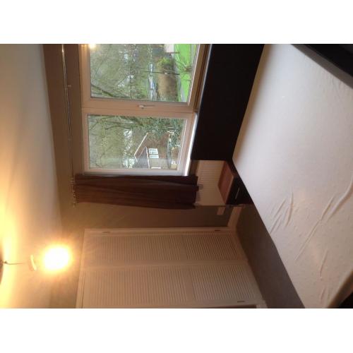 Double Bedroom to let/ rent in Modern luxury 4 bed house in Croydon, all bills included