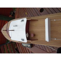 Remote control motor boat, DMI Admiral.