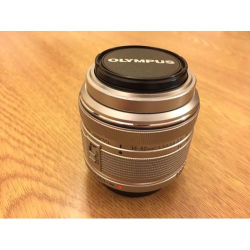 Olympus 14-42mm II Micro Four Thirds MFT Lens (E-PM1, E-PL6, E-M10)