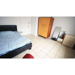CHEAP COSY ROOM IN BECKTON (E16) | FULLY FURNISHED AND CLEANERS ONCE A MONTH | FREE INTERNET