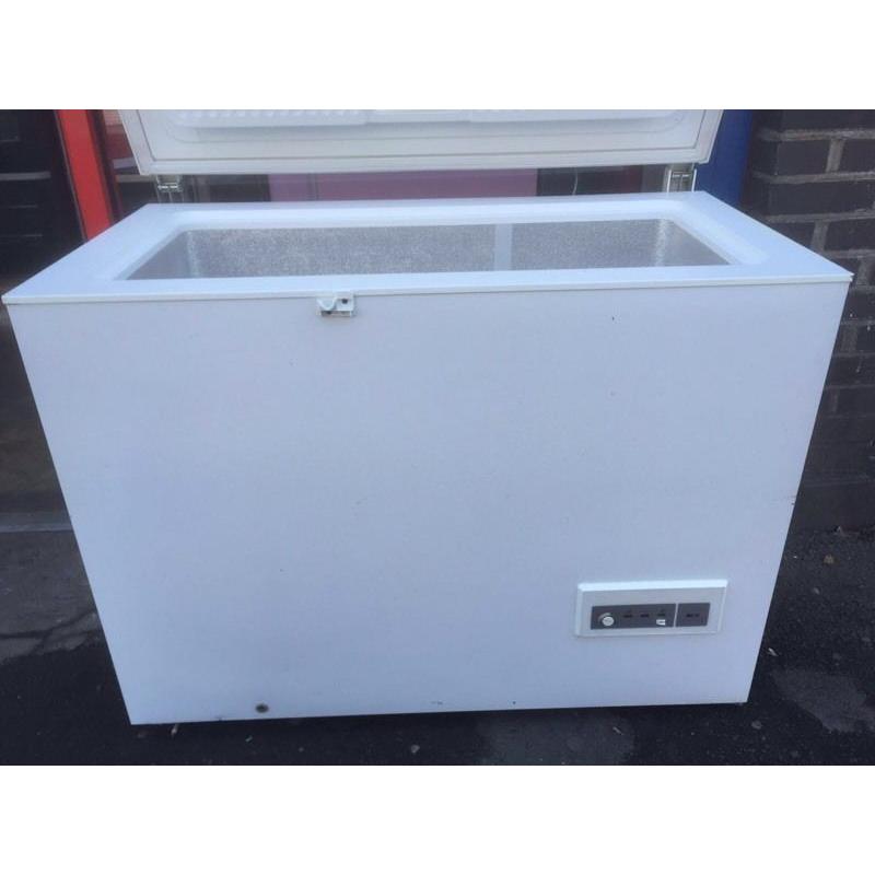 **++**WHIRLPOOL CHEST FREEZER INCLUDES 6 MONTHS GUARANTEE