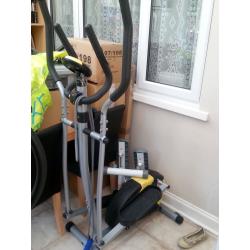 CROSS TRAINERS