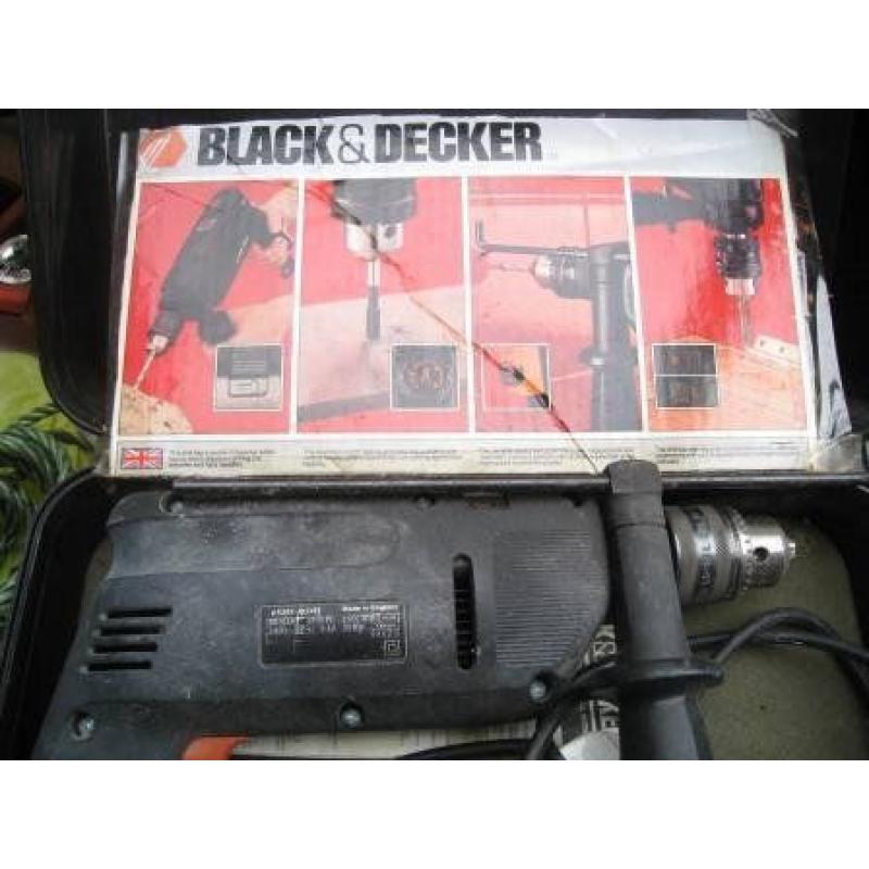 BLACK & DECKER DRILL / HAMMER DRILL -35 POUNDS