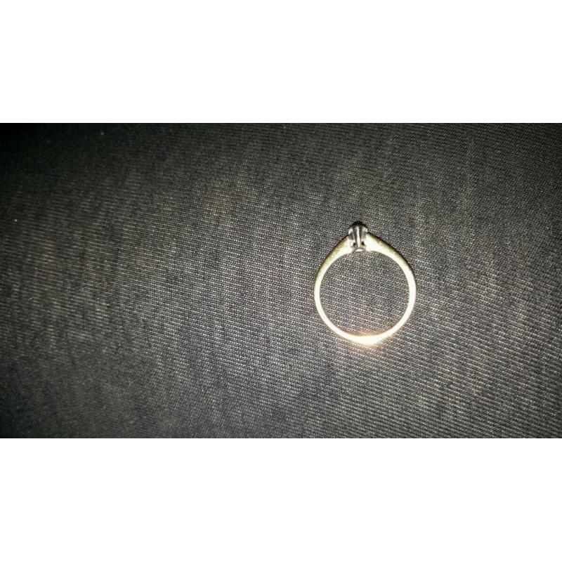 beautiful diamond gold pear ring