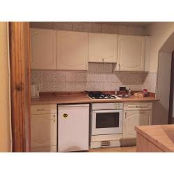 2 PERFECT SINGLE ROOMS IN BETHNAL GREEN, ONE STOP TO THE CITY!!!