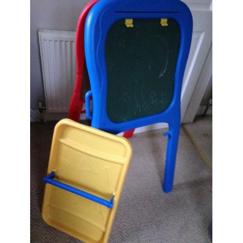 Easel & chalk board