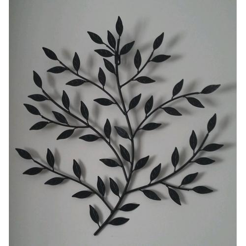 Black metal art leaf picture