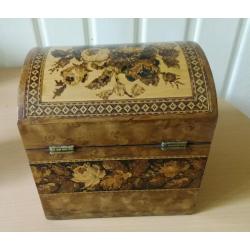 Turnbridgeware tea caddy and trinket box.