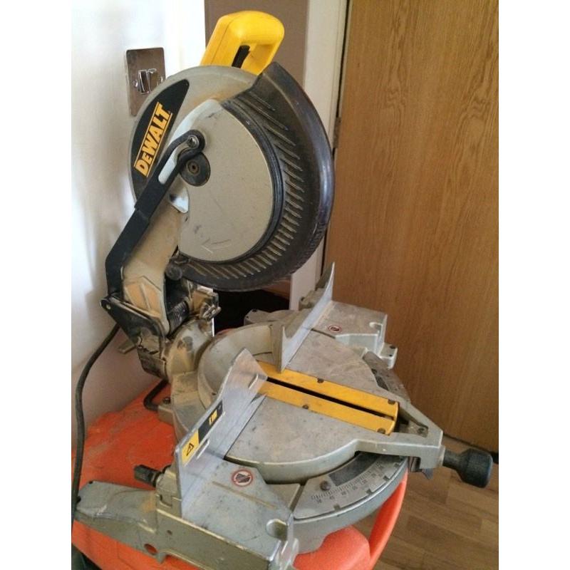 Dewalt mitre saw