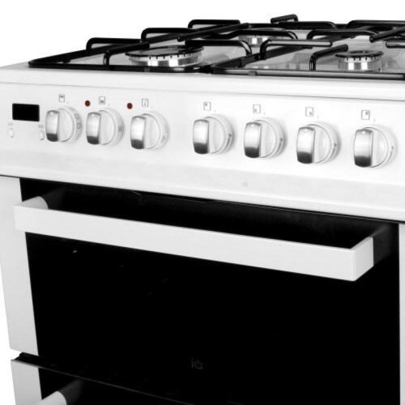 Brand new cooker